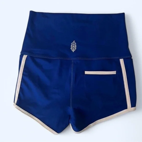 Free people FP  Movement Island Time shorts size S - Picture 5 of 5